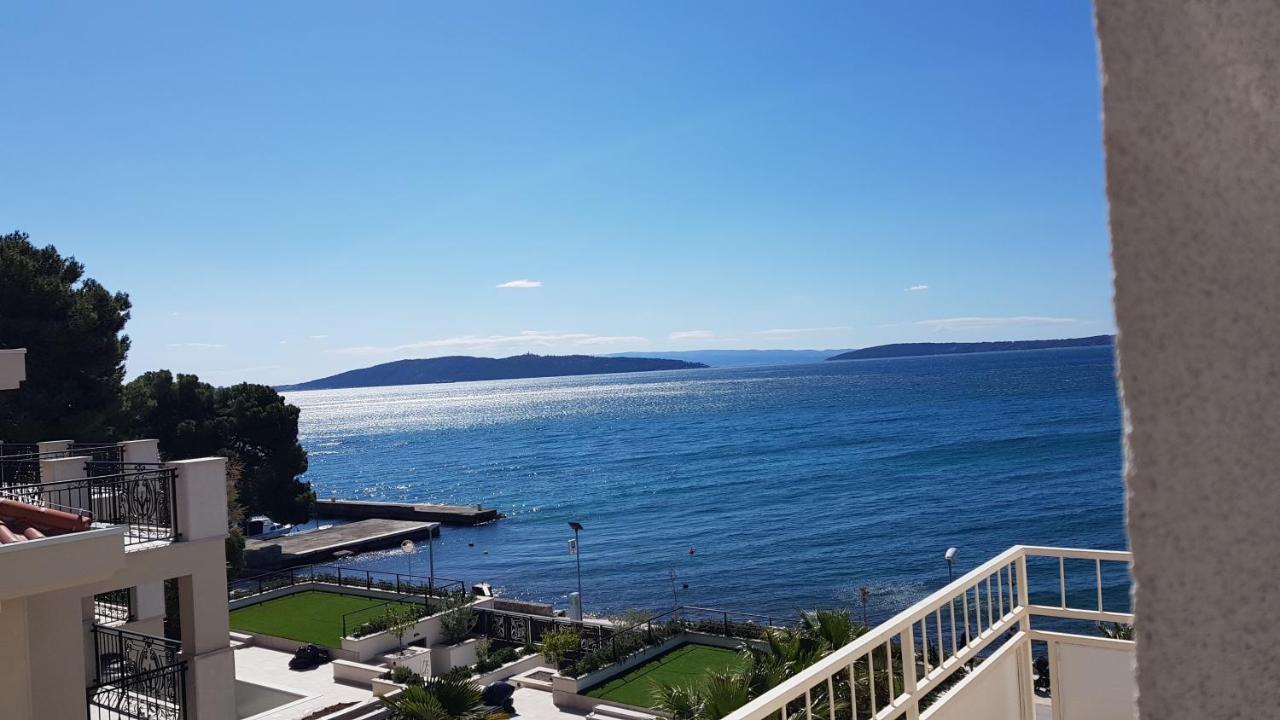 Apartman Ll S Pogledom I Izmedu Splita I Trogira Su Kastela Dalmacija Hrvatska ภายนอก รูปภาพ