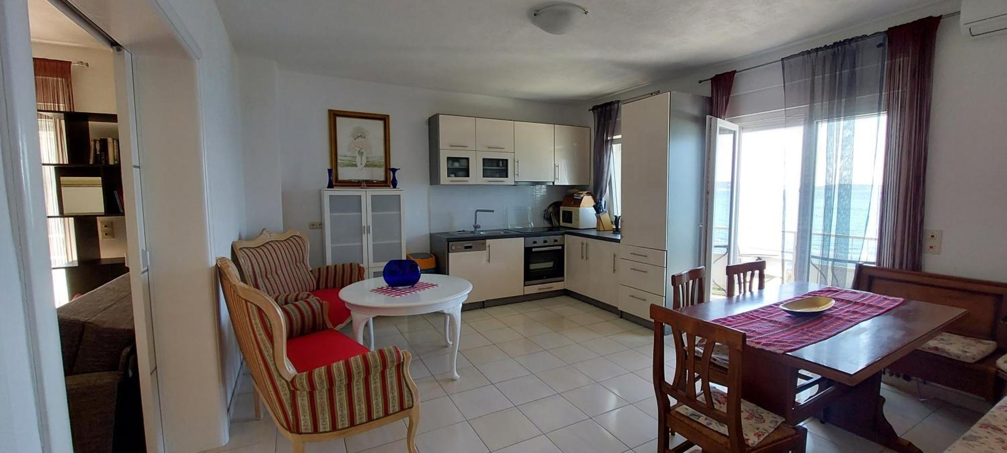 Apartman Ll S Pogledom I Izmedu Splita I Trogira Su Kastela Dalmacija Hrvatska ภายนอก รูปภาพ