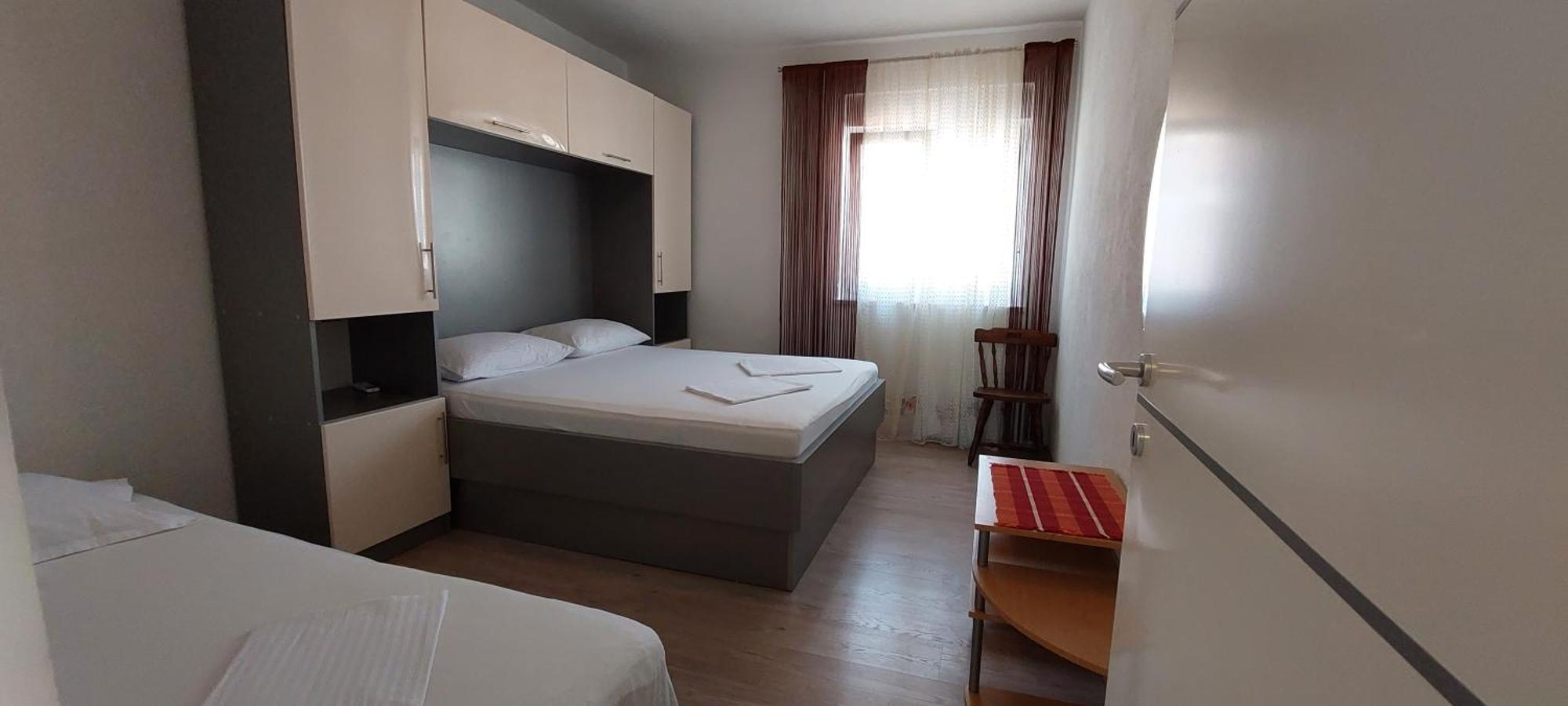 Apartman Ll S Pogledom I Izmedu Splita I Trogira Su Kastela Dalmacija Hrvatska ภายนอก รูปภาพ